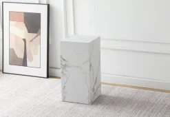 Avery piedestal i hvid marmorprint 25x25x50cm